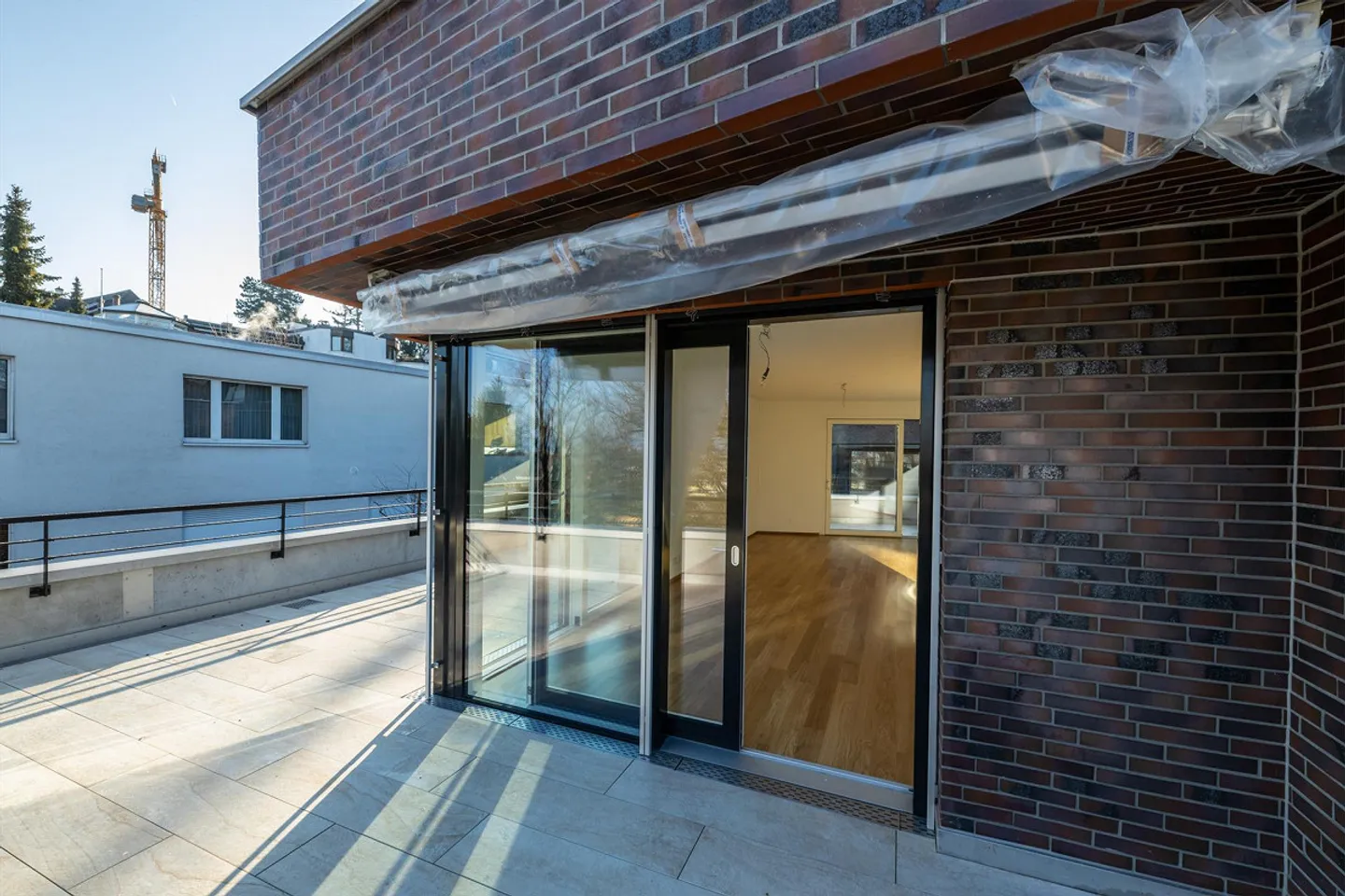 Attico esclusivo con ampia terrazza solarium e 145 m2 di superficie abitabile B5 - Foto 2 di 26