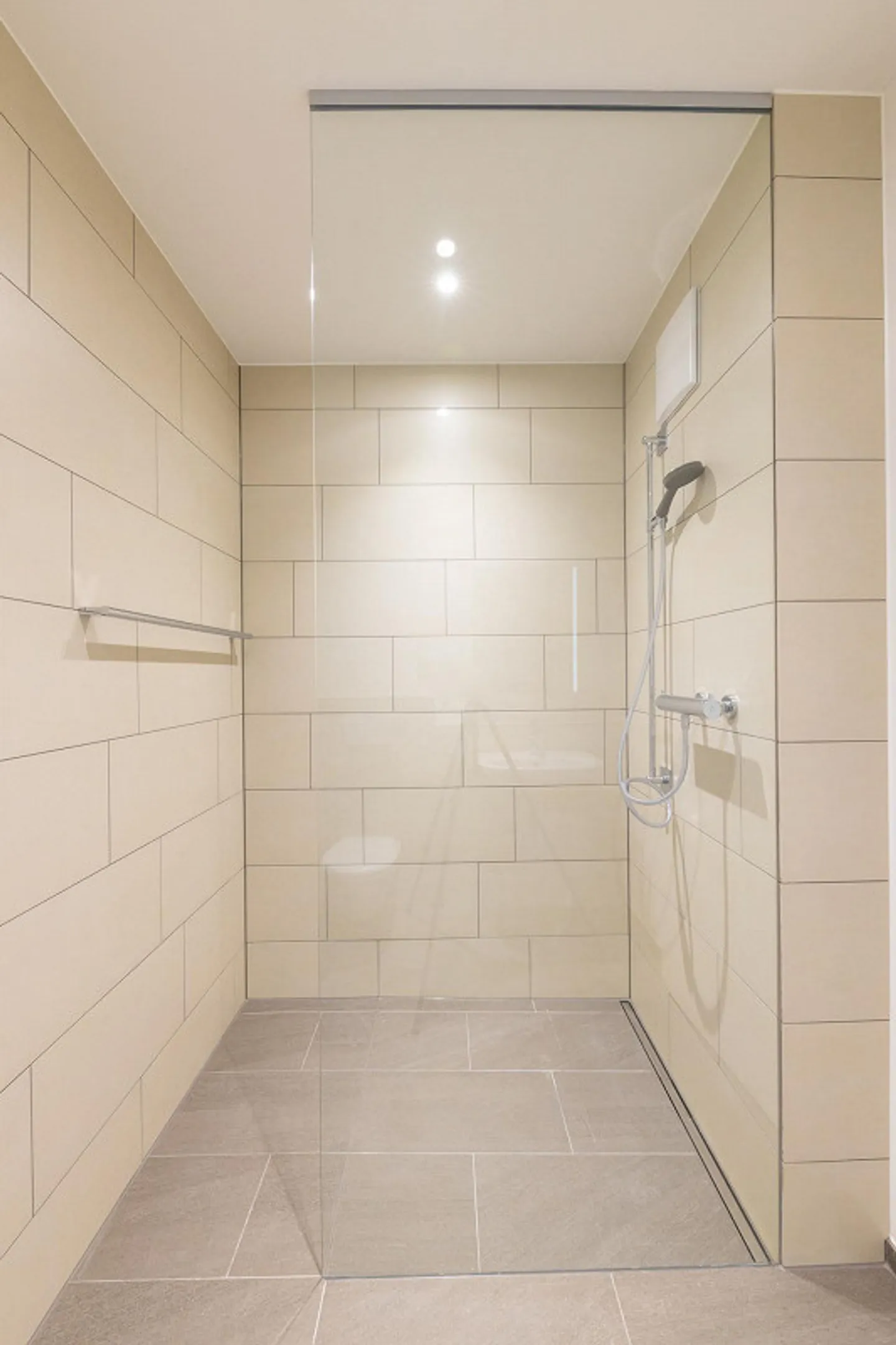 Attico esclusivo con ampia terrazza solarium e 145 m2 di superficie abitabile B5 - Foto 11 di 26
