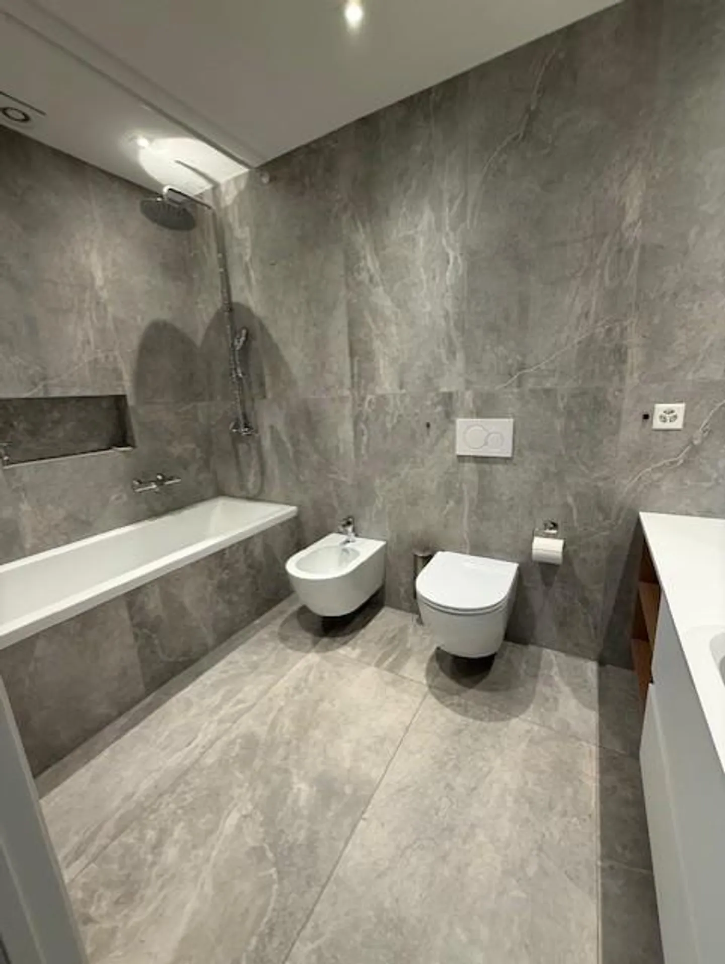 Splendid 3.5-room apartment completely renovated in Lugano - Photo 3 of 6