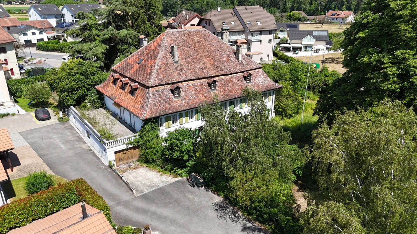 Bâtiment au caractère unique avec potentiel de rénovation pour 5 appartements - Photo 6 sur 6