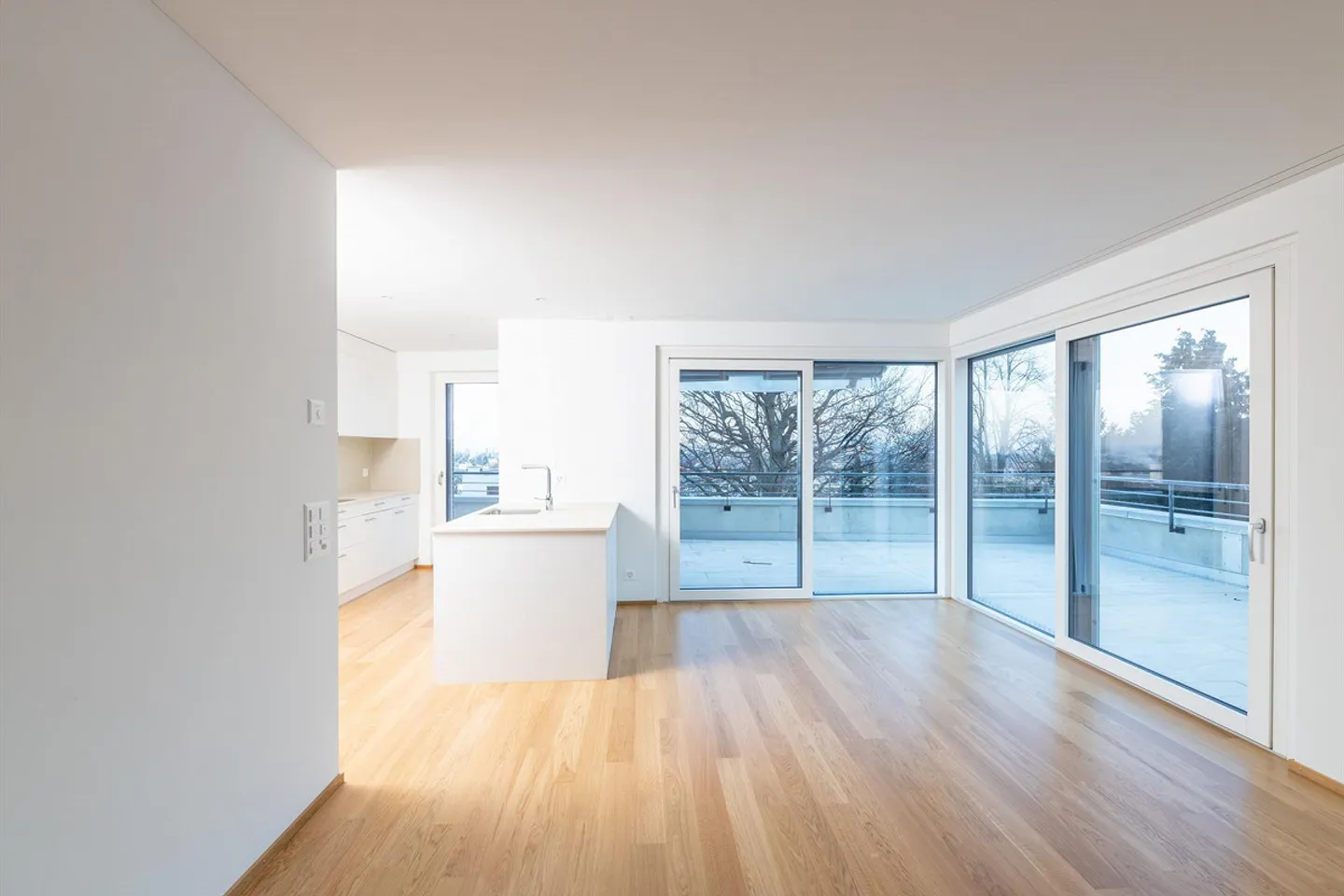Attico esclusivo con ampia terrazza solarium e 145 m2 di superficie abitabile B5 - Foto 3 di 26