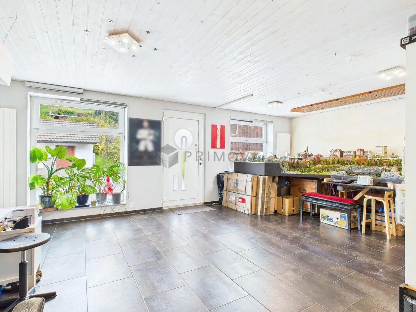 Spacious Single-Family Home, just 5 minutes from the shopping paradise of Germany - Photo 6 of 6