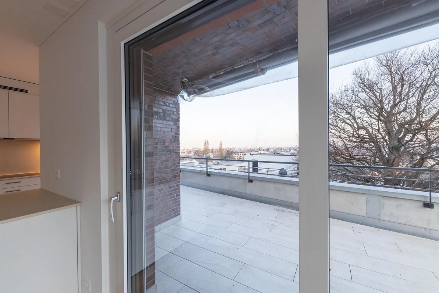 Attico esclusivo con ampia terrazza solarium e 145 m2 di superficie abitabile B5 - Foto 4 di 26