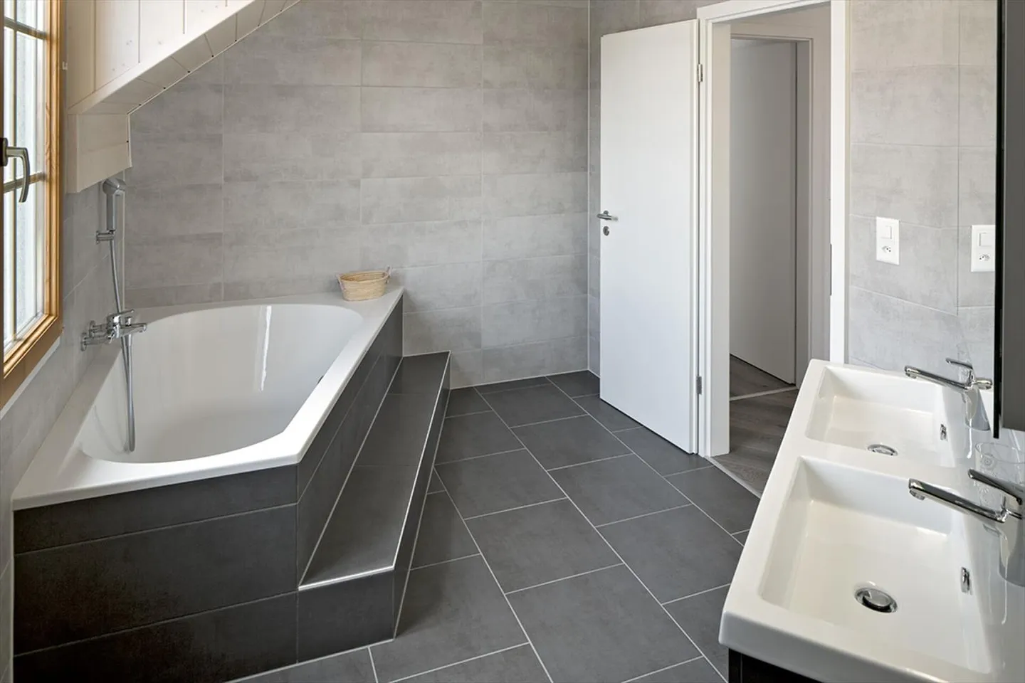 Apartment on the Ground Floor 3.5 Rooms - Photo 6 of 6