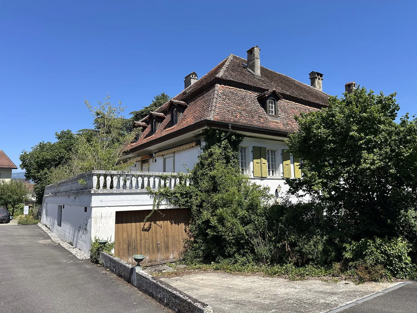 Bâtiment au caractère unique avec potentiel de rénovation pour 5 appartements - Photo 4 sur 6