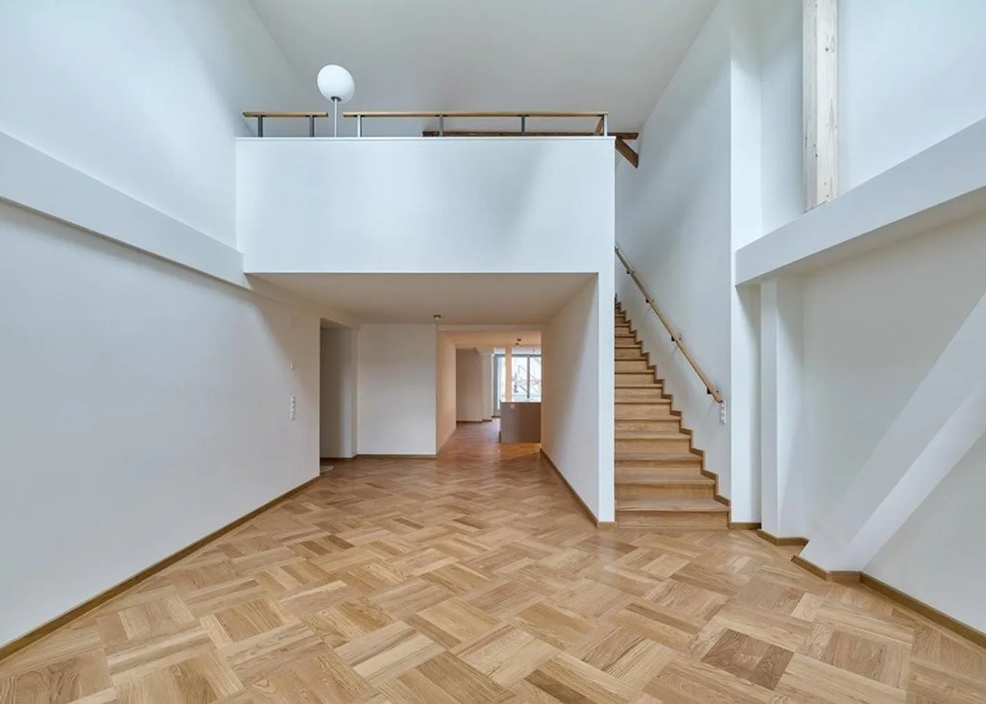 Castello Bianco sul Lago di Zurigo - Foto 3 di 7