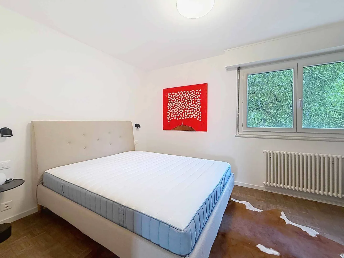 Charming Renovated Apartment - Photo 6 of 8