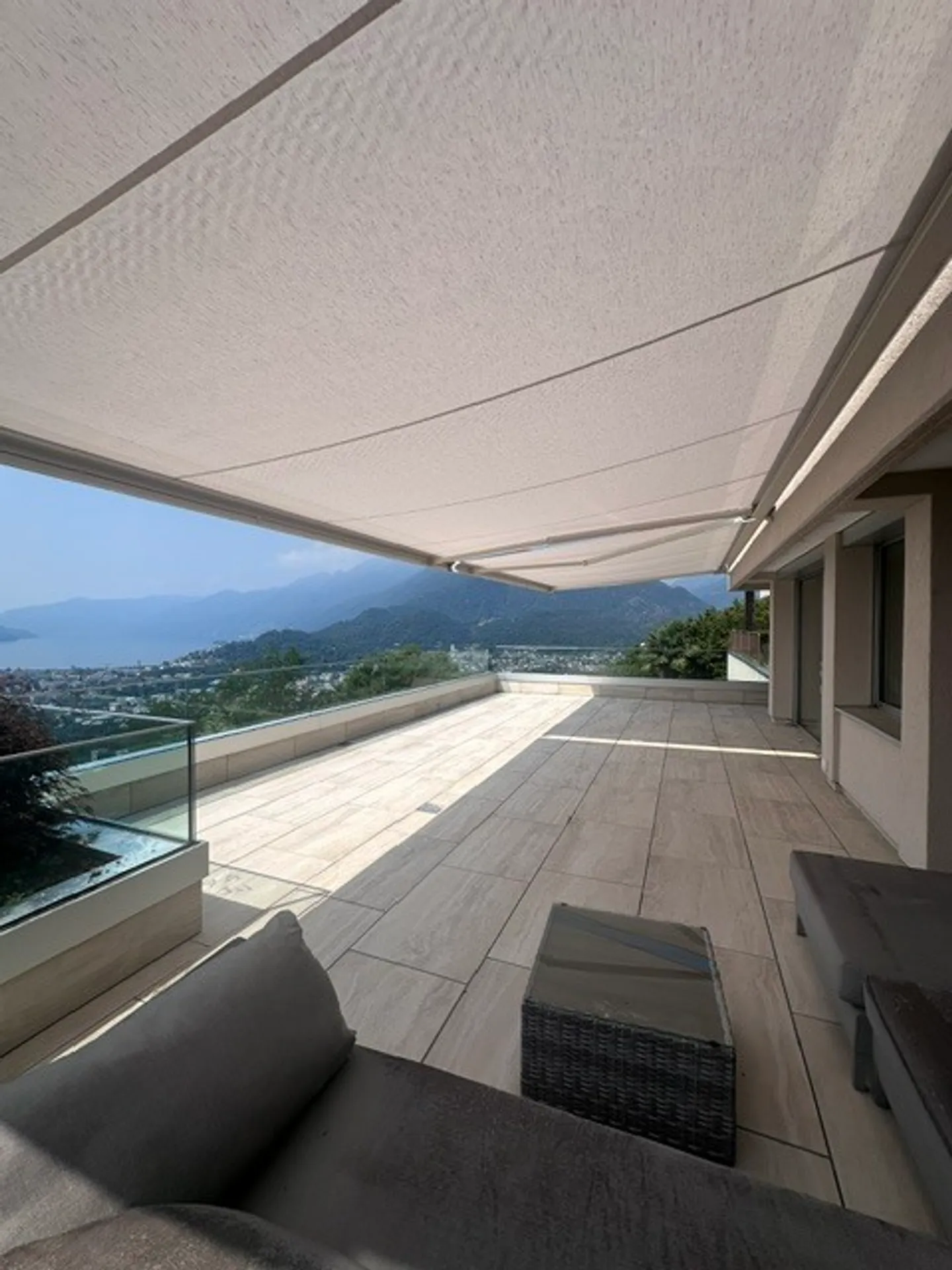 Appartamento Stupendo con Vista Lago - Foto 1 di 30