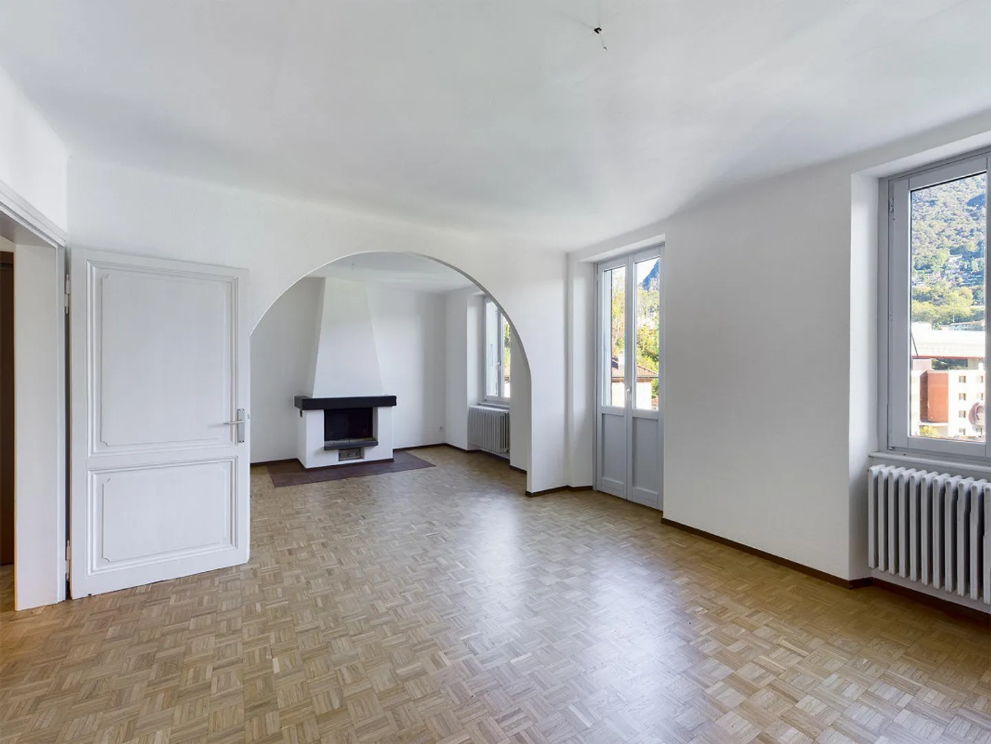 TERRENO EDIFICABILE con casa PLURIFAMILIARE. - Foto 8 di 25