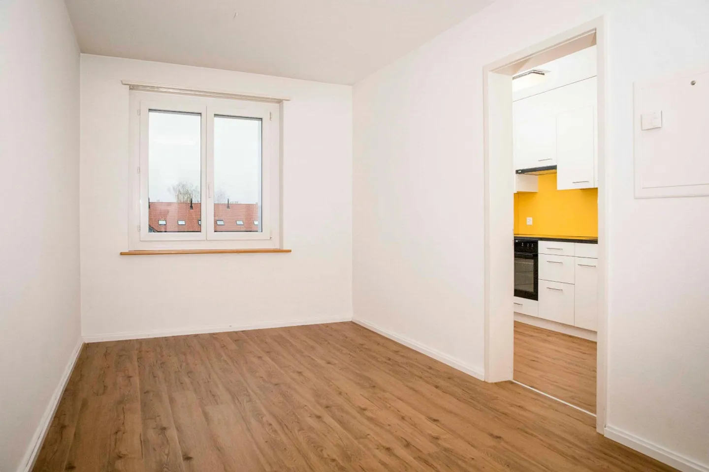 Appartamento da sogno con balcone - moderno appartamento 2.5 stanze - Foto 4 di 9