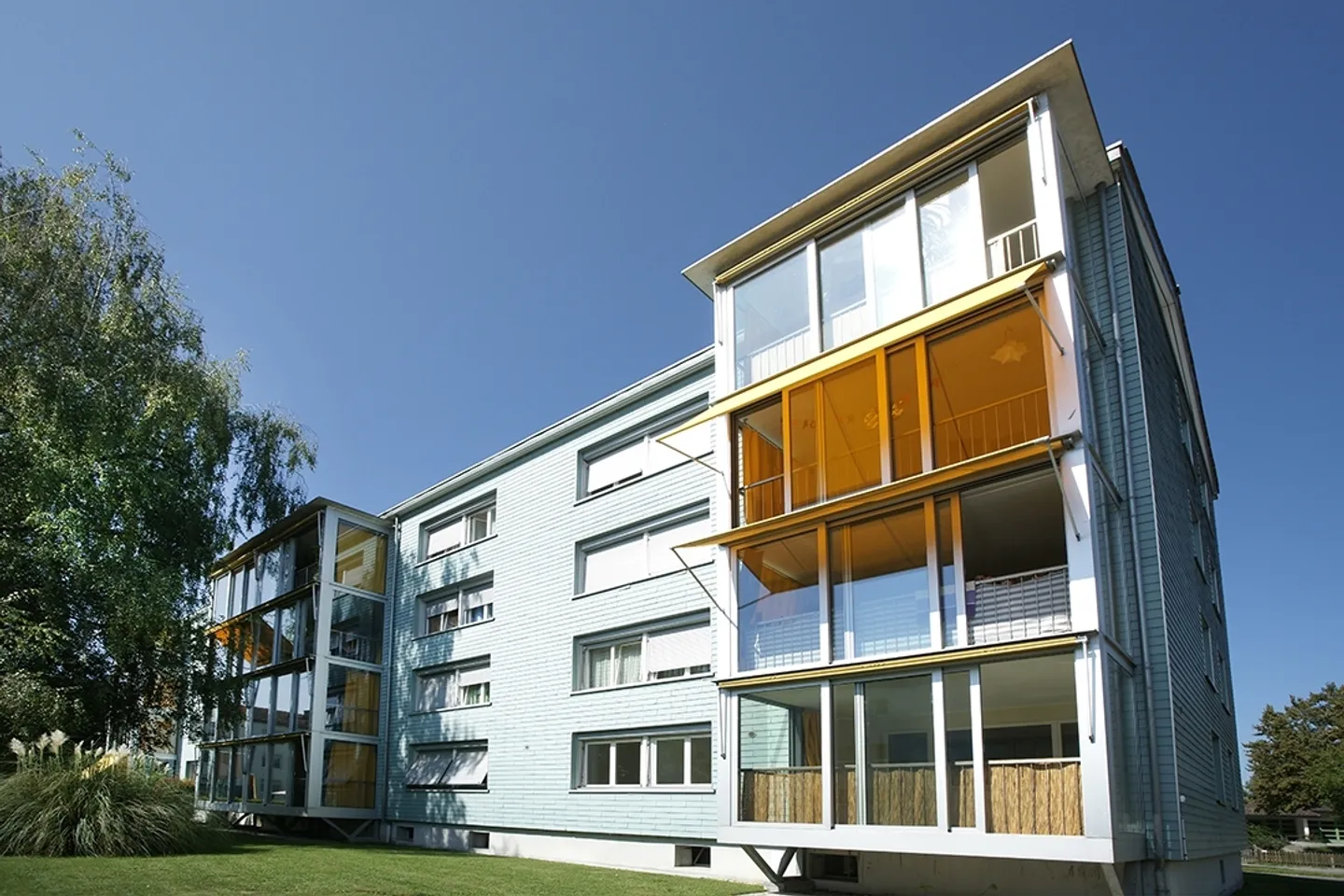 beautiful 4 room apartment with large glazed porch - Photo 1 of 17