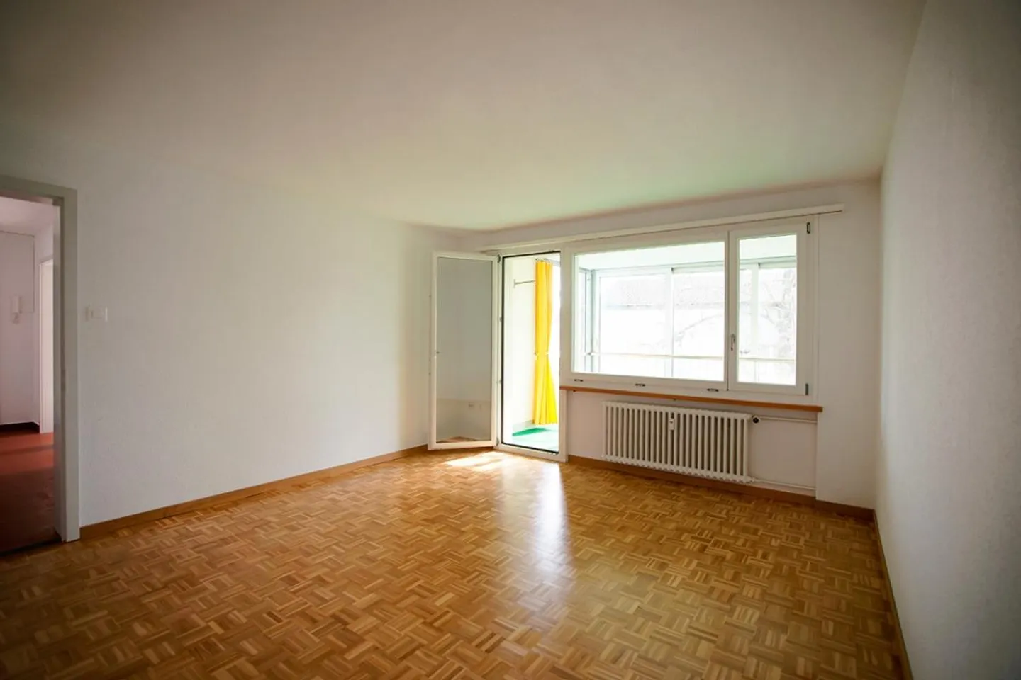 beautiful 4 room apartment with large glazed porch - Photo 6 of 17