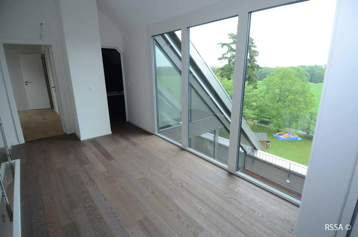 Appartement en duplex avec 6 pièces à Eysins - Photo 9 sur 13