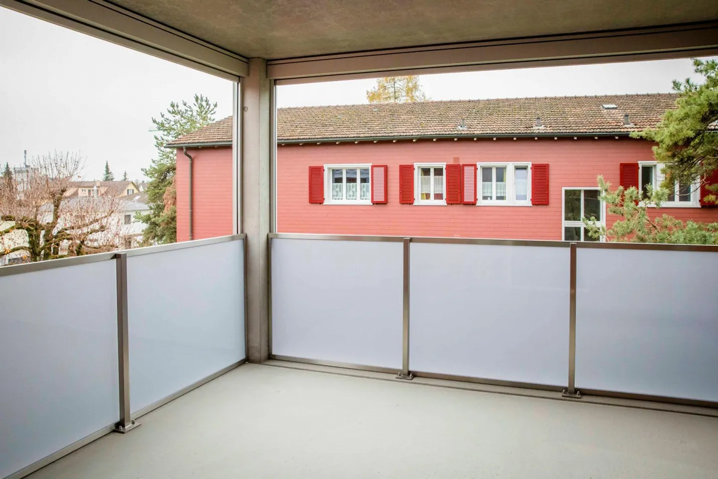 Appartamento da sogno con balcone - moderno appartamento 2.5 stanze - Foto 8 di 9