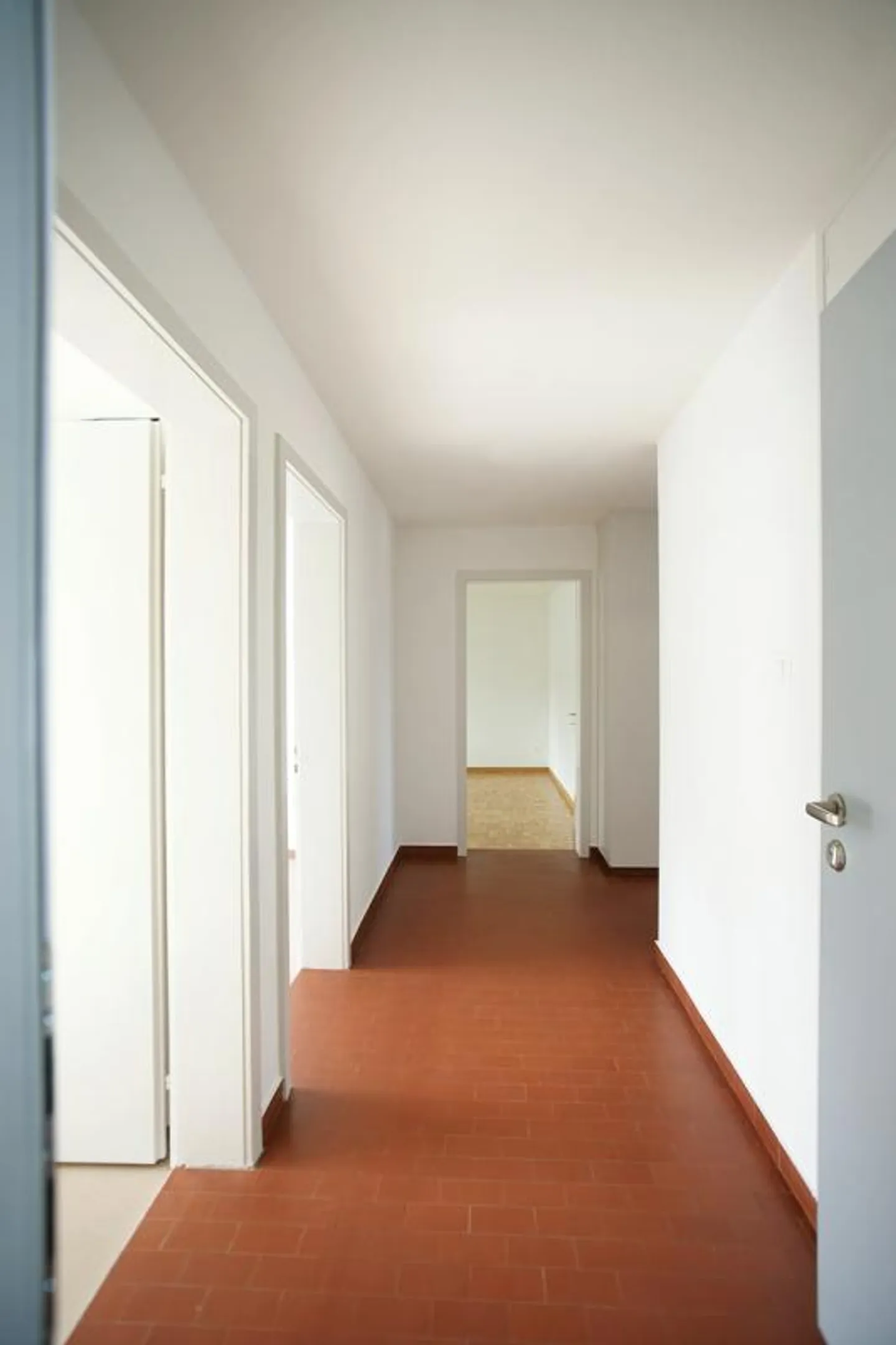 beautiful 4 room apartment with large glazed porch - Photo 12 of 17