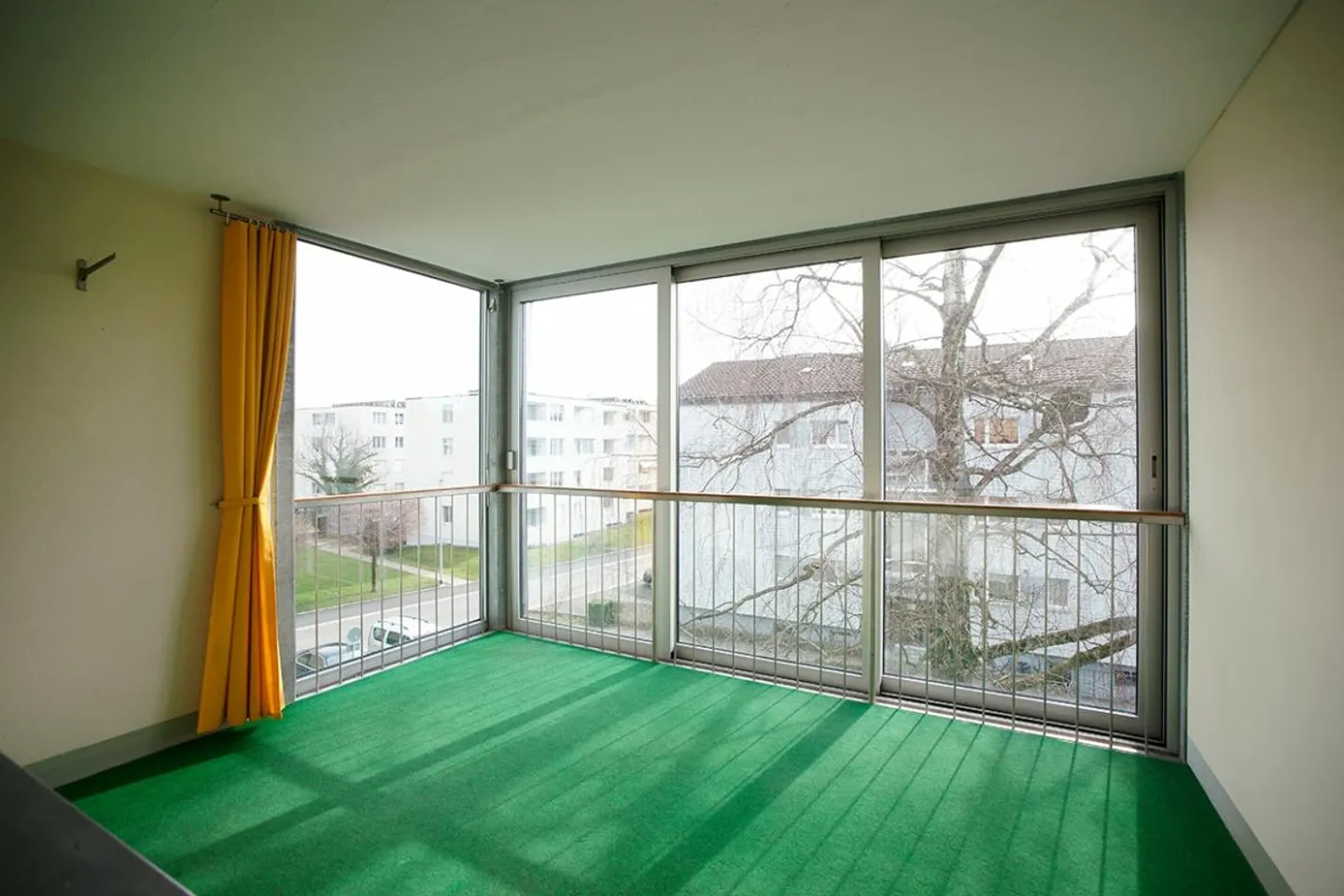 beautiful 4 room apartment with large glazed porch - Photo 14 of 17