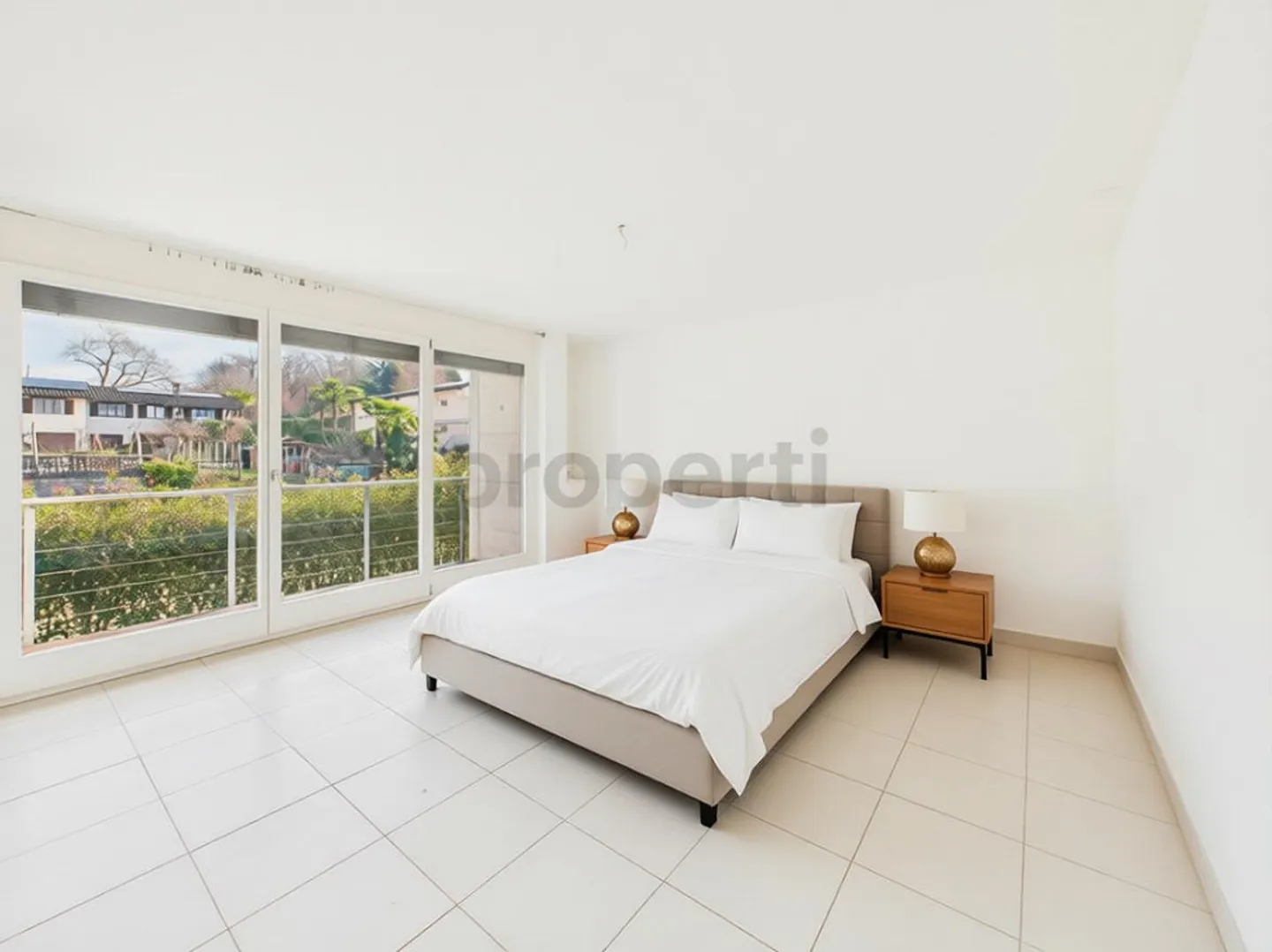 Villa spaziosa con piscina a Brione - Foto 6 di 16