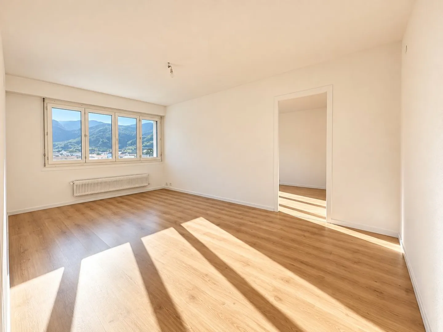 Renovated 2-Room Apartment - Photo 3 of 10