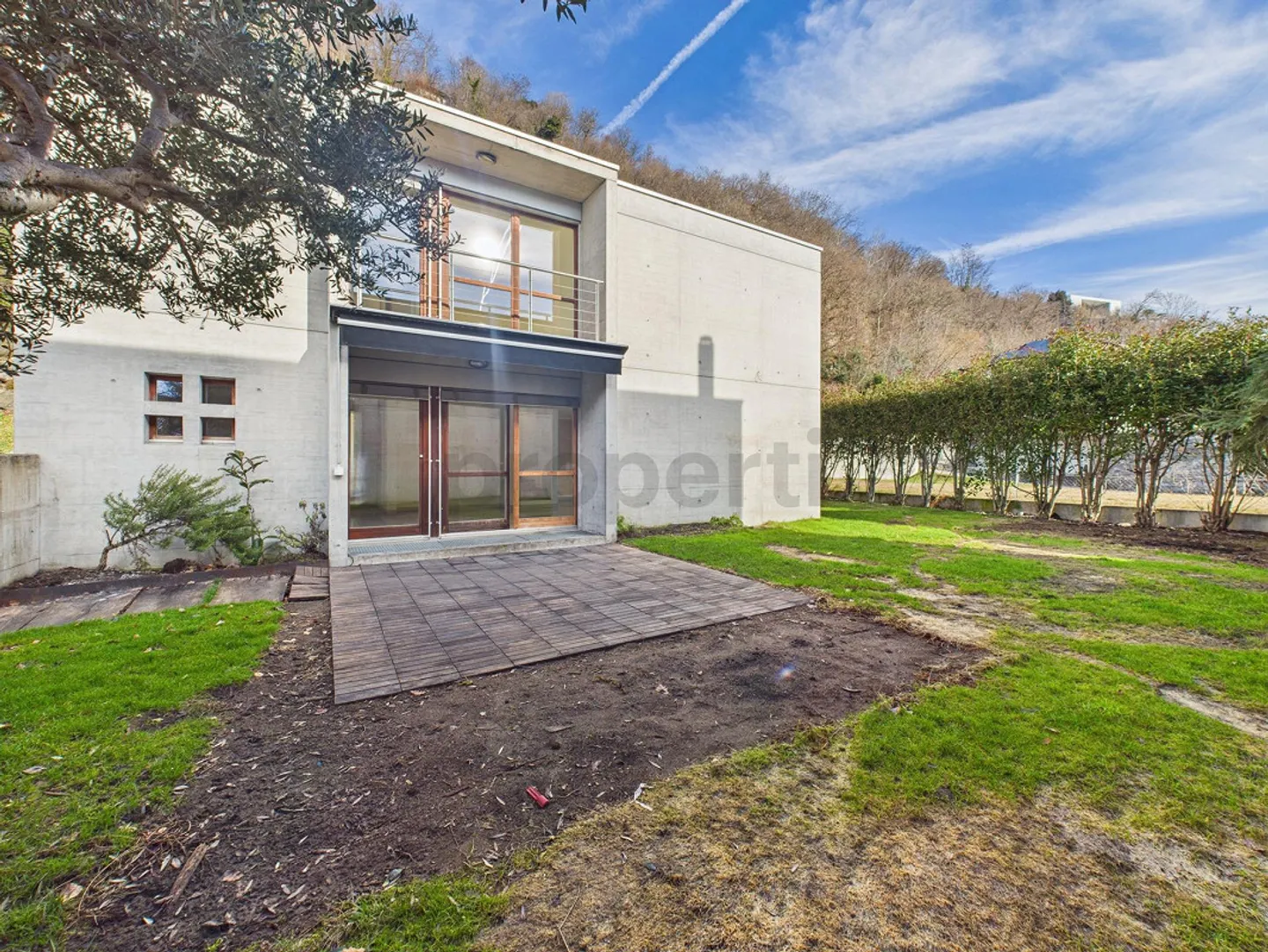 Villa spaziosa con piscina a Brione - Foto 11 di 16