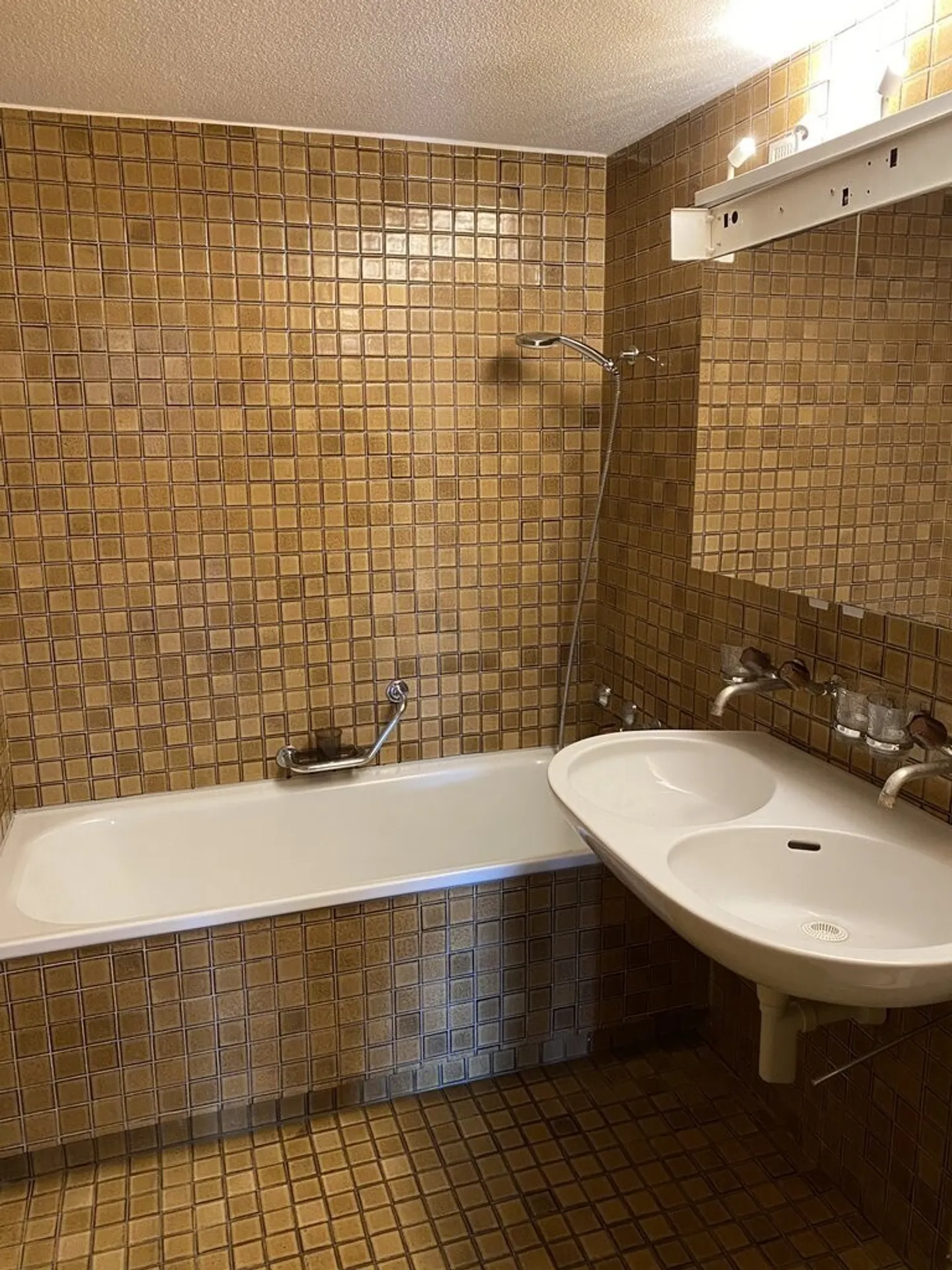 Zentrales Apartment mit Balkon - Foto 4 von 7