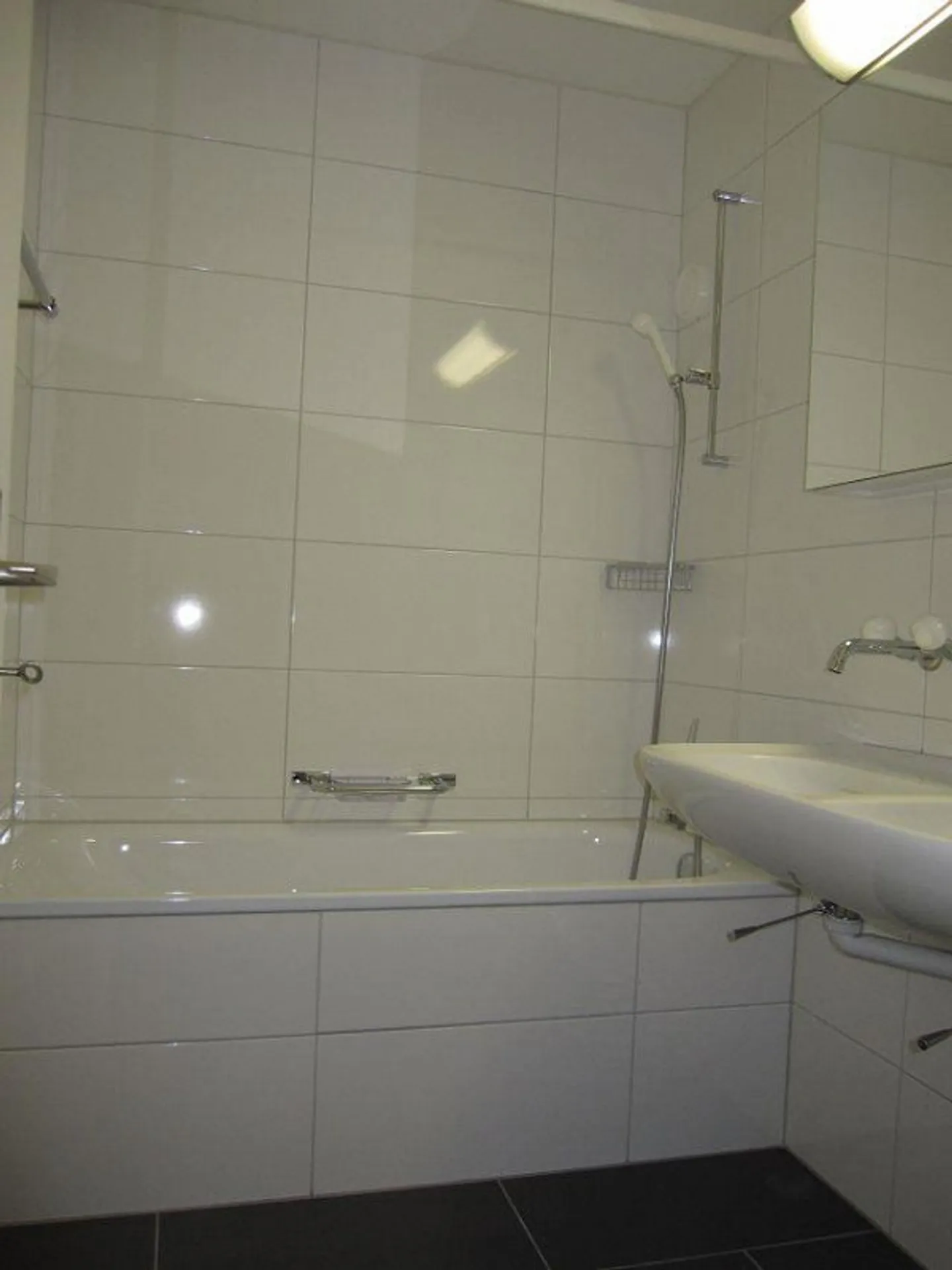 Apartment in a quiet sunny location - Photo 4 of 6