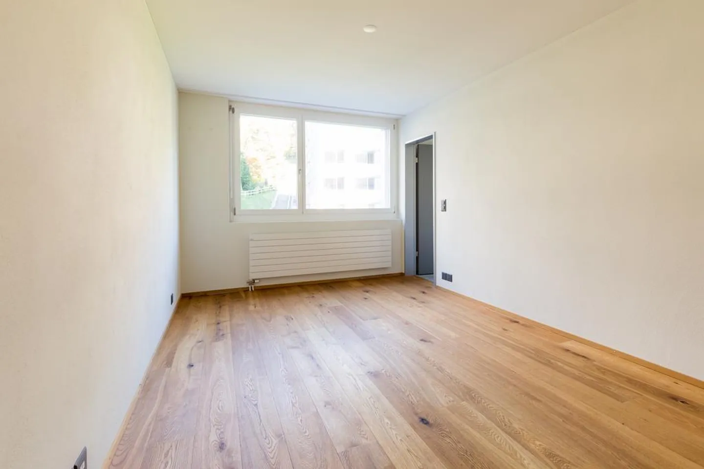 High-quality apartment in a sunny and quiet location - Photo 4 of 10