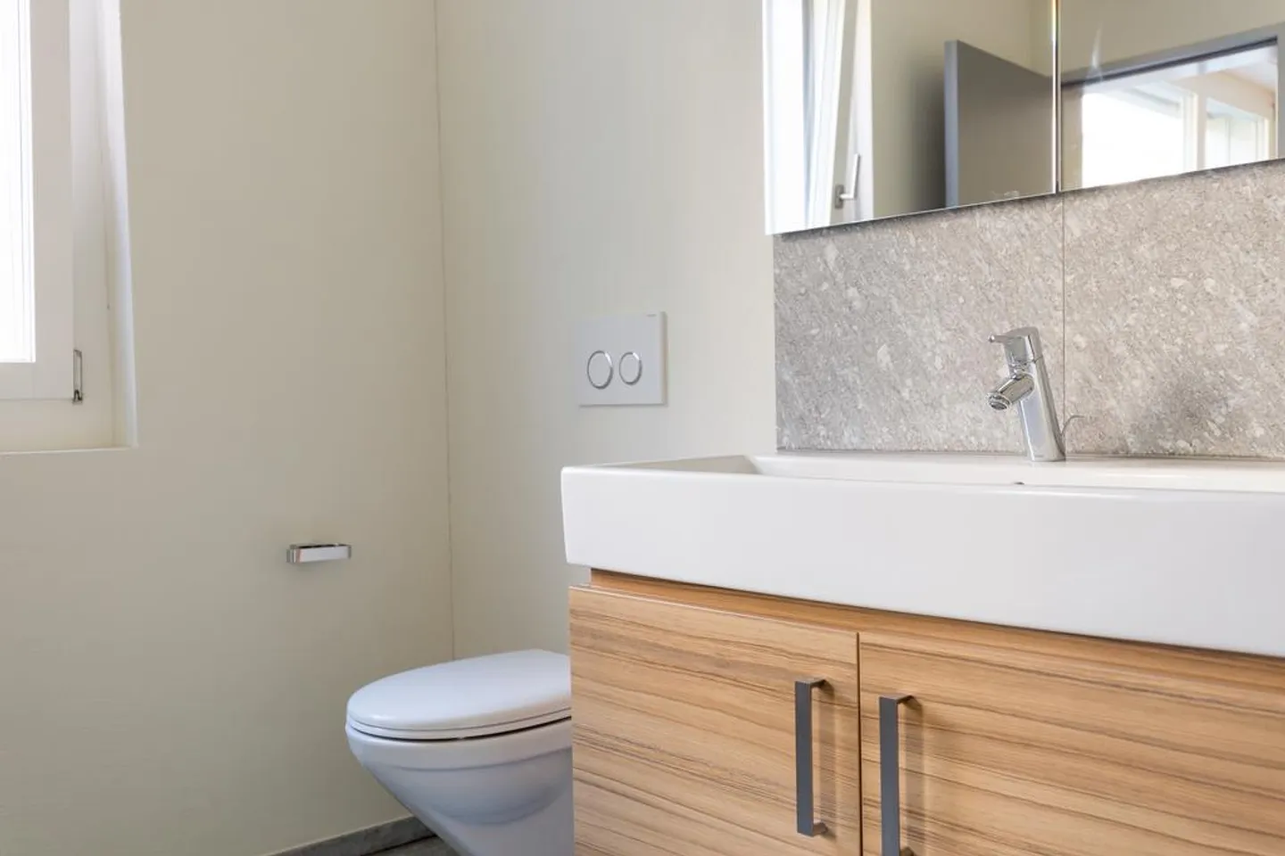 High-quality apartment in a sunny and quiet location - Photo 6 of 10