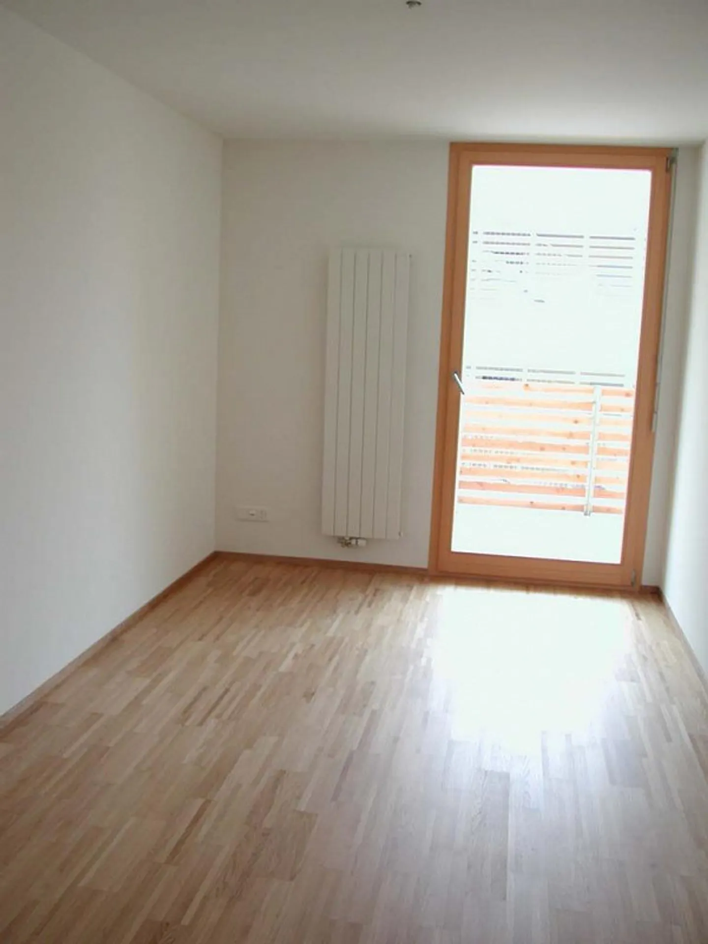 Quiet apartment with large balcony in family neighborhood - Photo 6 of 11