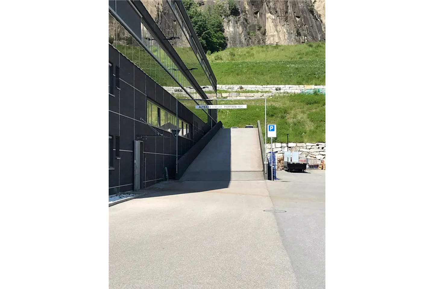 Große Gewerbeflächen im CAST-CASTIONE Zentrum - Foto 10 von 13