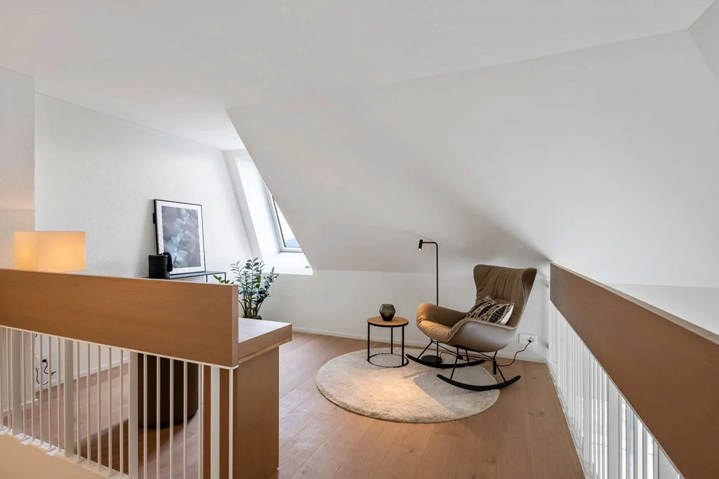 City Penthouse Triplex with Distant View - Photo 6 of 13