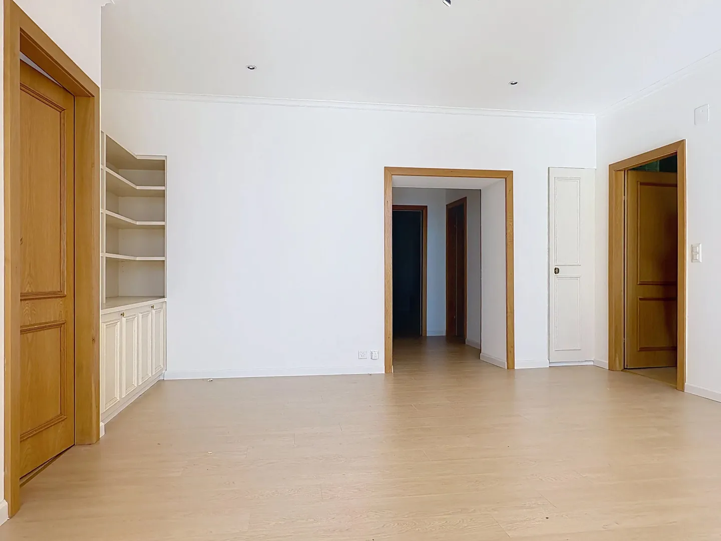Appartamento spazioso con vista lago - Foto 7 di 10