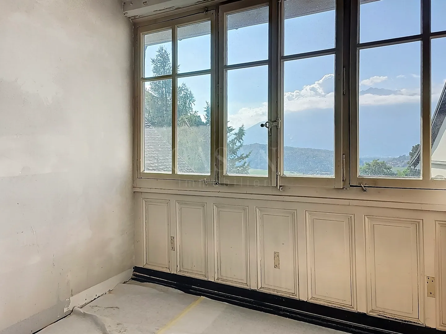 Zweieinhalb-Zimmer-Wohnung im 1. oder 2. Stock mit Veranda - Foto 8 von 9
