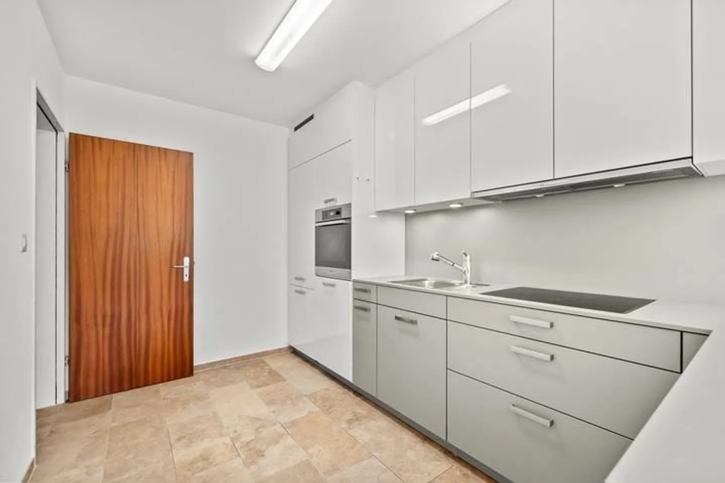 SPACIOUS COMFORTABLE APARTMENT WITH FIREPLACE IN LIESTAL - Photo 5 of 9