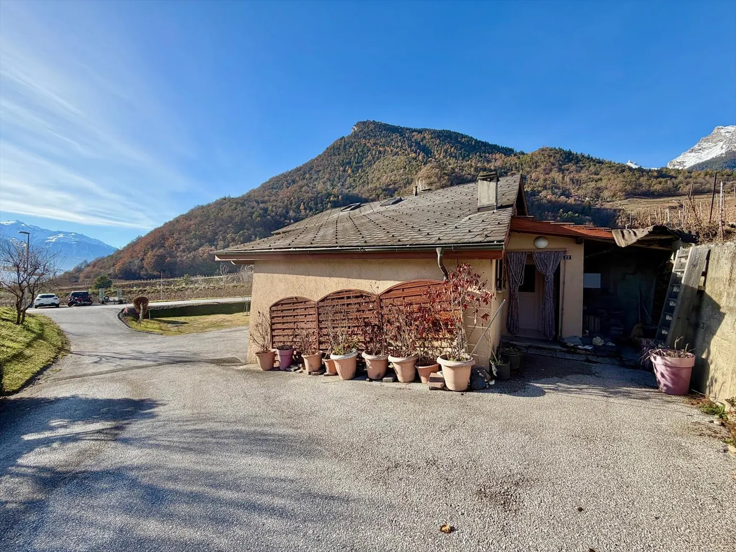 Casa di villaggio semplice a Chamoson da ristrutturare - Foto 10 di 11