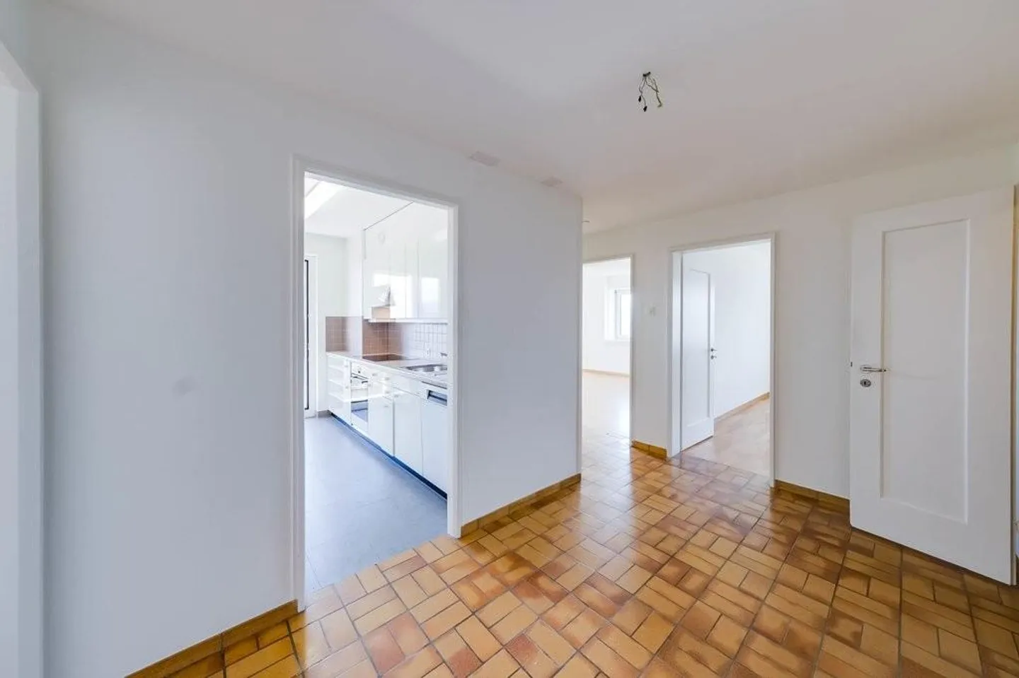 Above the rooftops of Basel - Photo 4 of 8