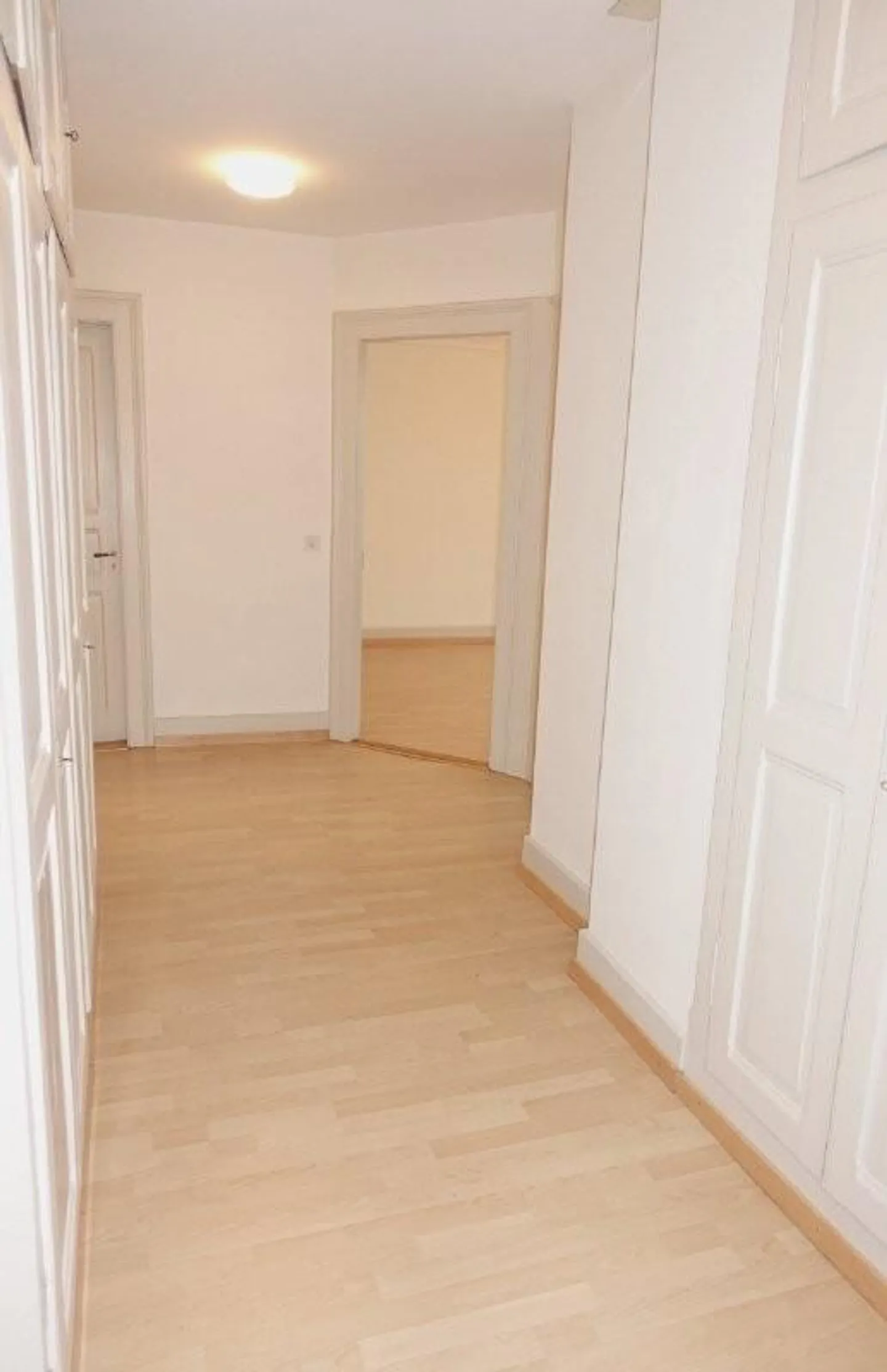 Charming Apartment in Luzern - Photo 4 of 7