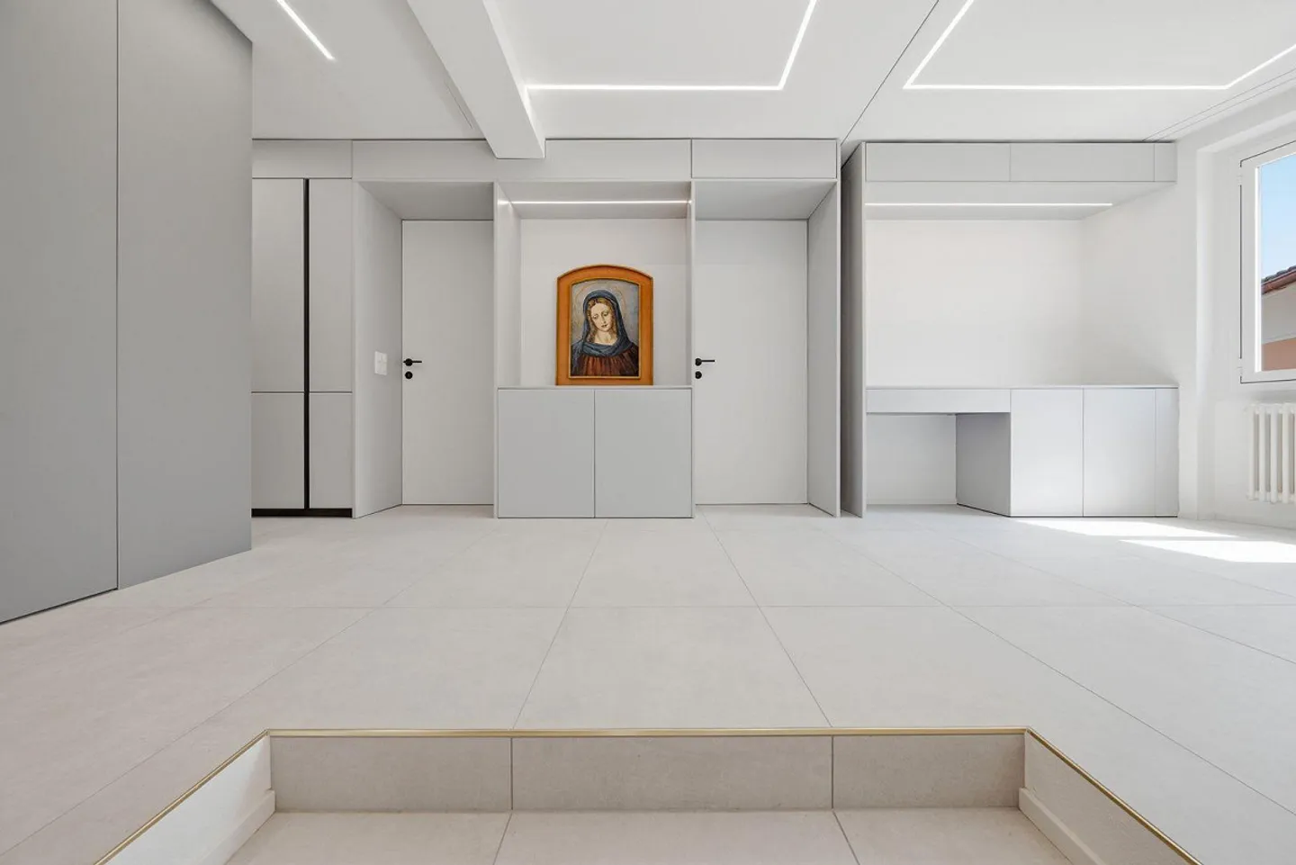 Appartement élégant de 3,5 pièces entièrement rénové dans le centre historique d'Ascona - Photo 3 sur 7