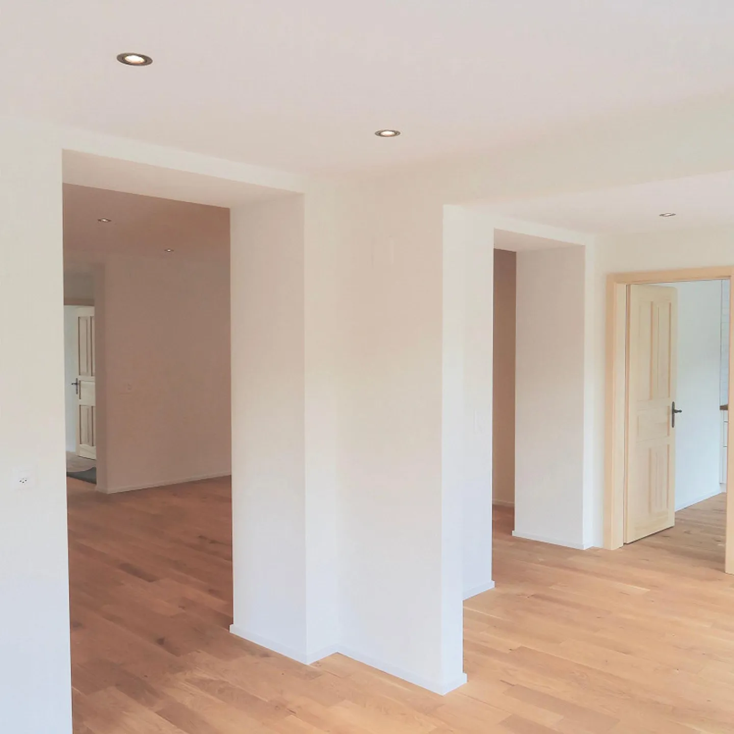 Appartamento con terrazza di 5,5 stanze - Foto 3 di 13