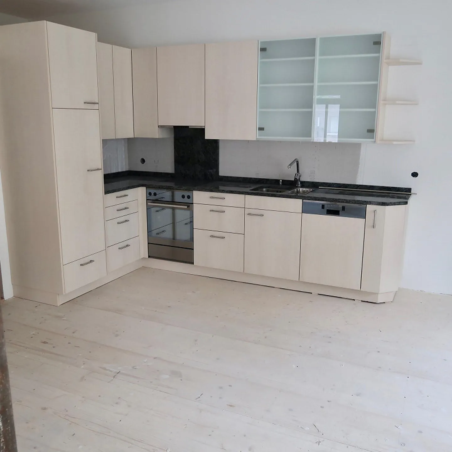 Appartamento con terrazza di 5,5 stanze - Foto 7 di 13