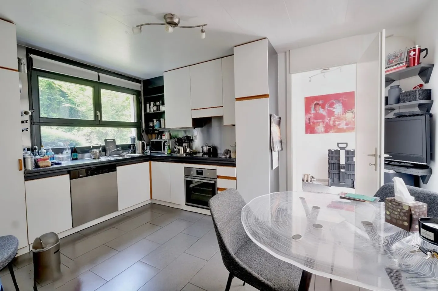 MOLTO BELLA VILLA CONTEMPORANEA CON VISTA LAGO IN ZONA TRANQUILLA - Foto 12 di 12