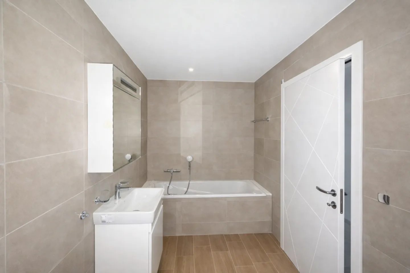 Modern 4.5 Room Apartment - Photo 11 of 15