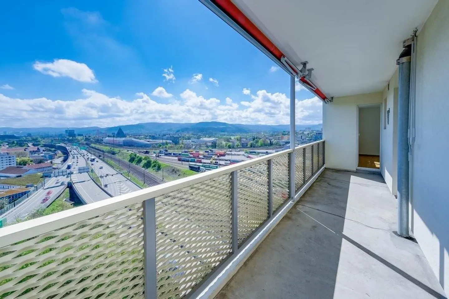 Looking for your first apartment? - Photo 6 of 6