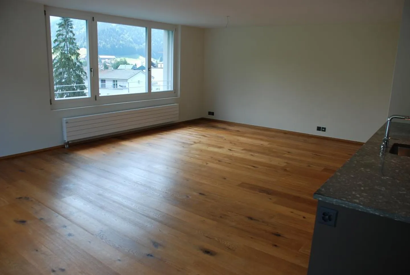 Exclusive penthouse apartment with two large terraces - Photo 4 of 8