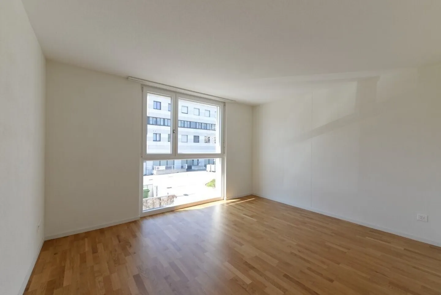 Apartment for rent - Photo 5 of 9