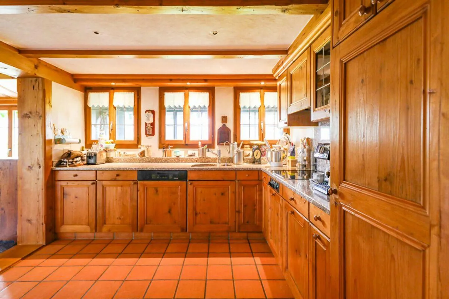 Gemütliches Chalet mit grosszügigem Umschwung und wunderschönem Ausblick - Foto 6 von 11