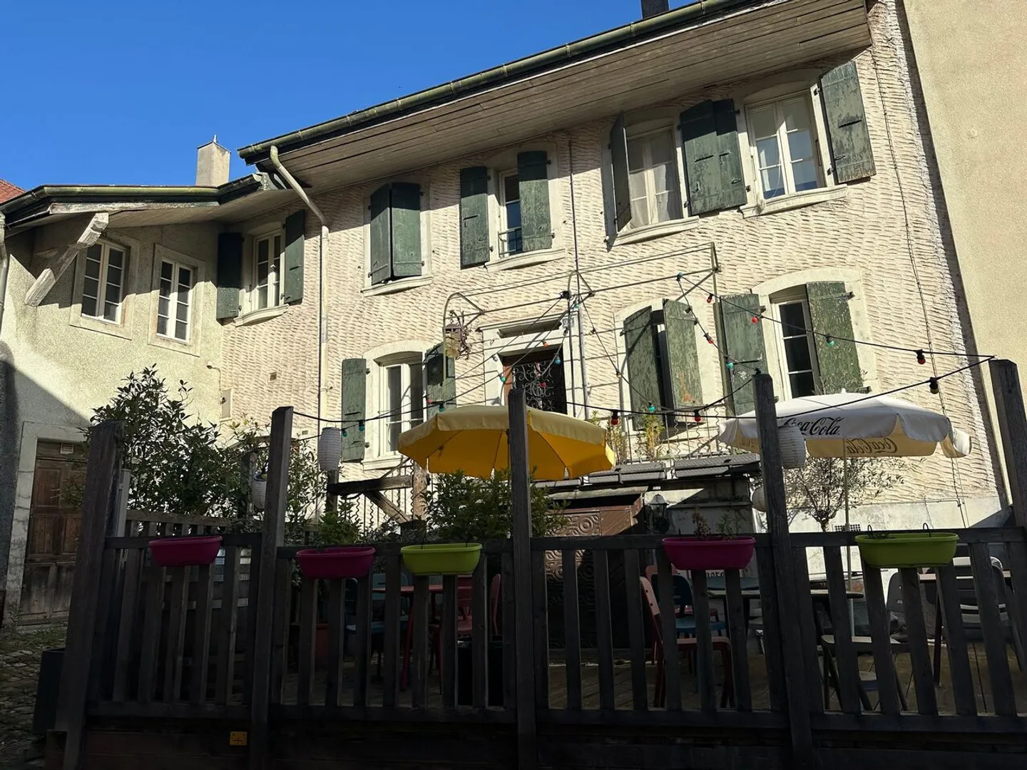 Propriété de rendement avec 5 appartements au cœur du centre historique - Photo 2 sur 2