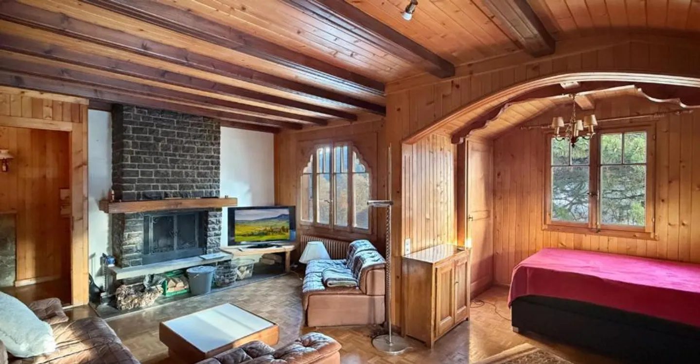Großes Chalet auf einem wunderschönen Grundstück - Foto 4 von 9