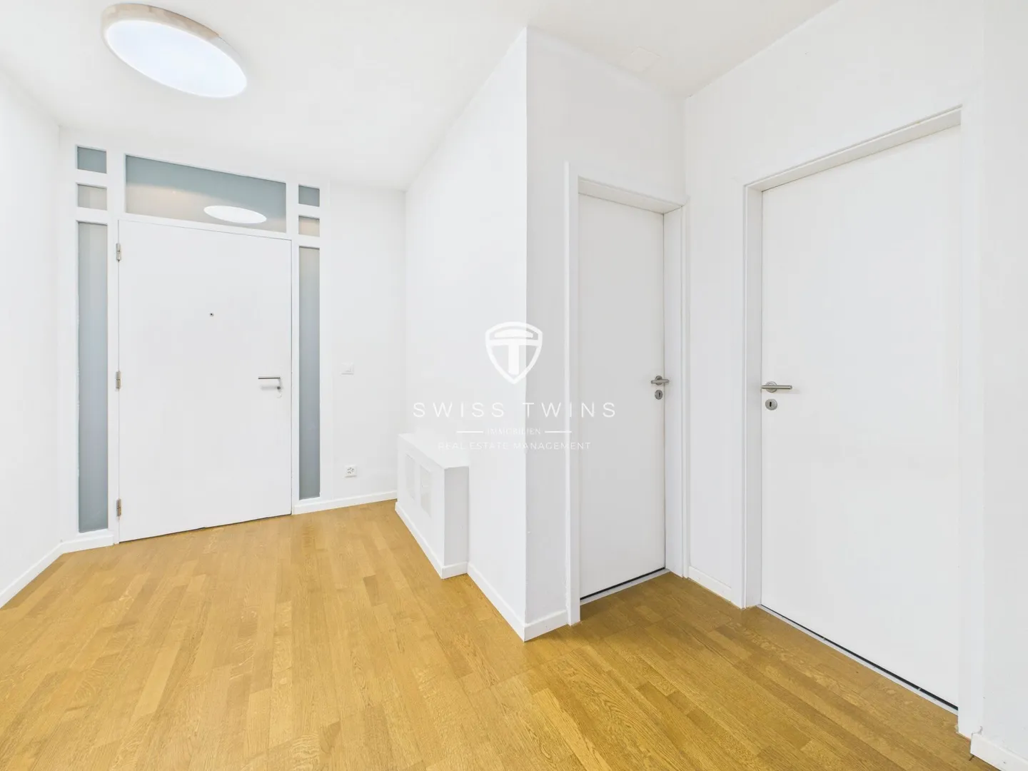 Attractive 3.5-room apartment with balcony and wellness area - Photo 2 of 21