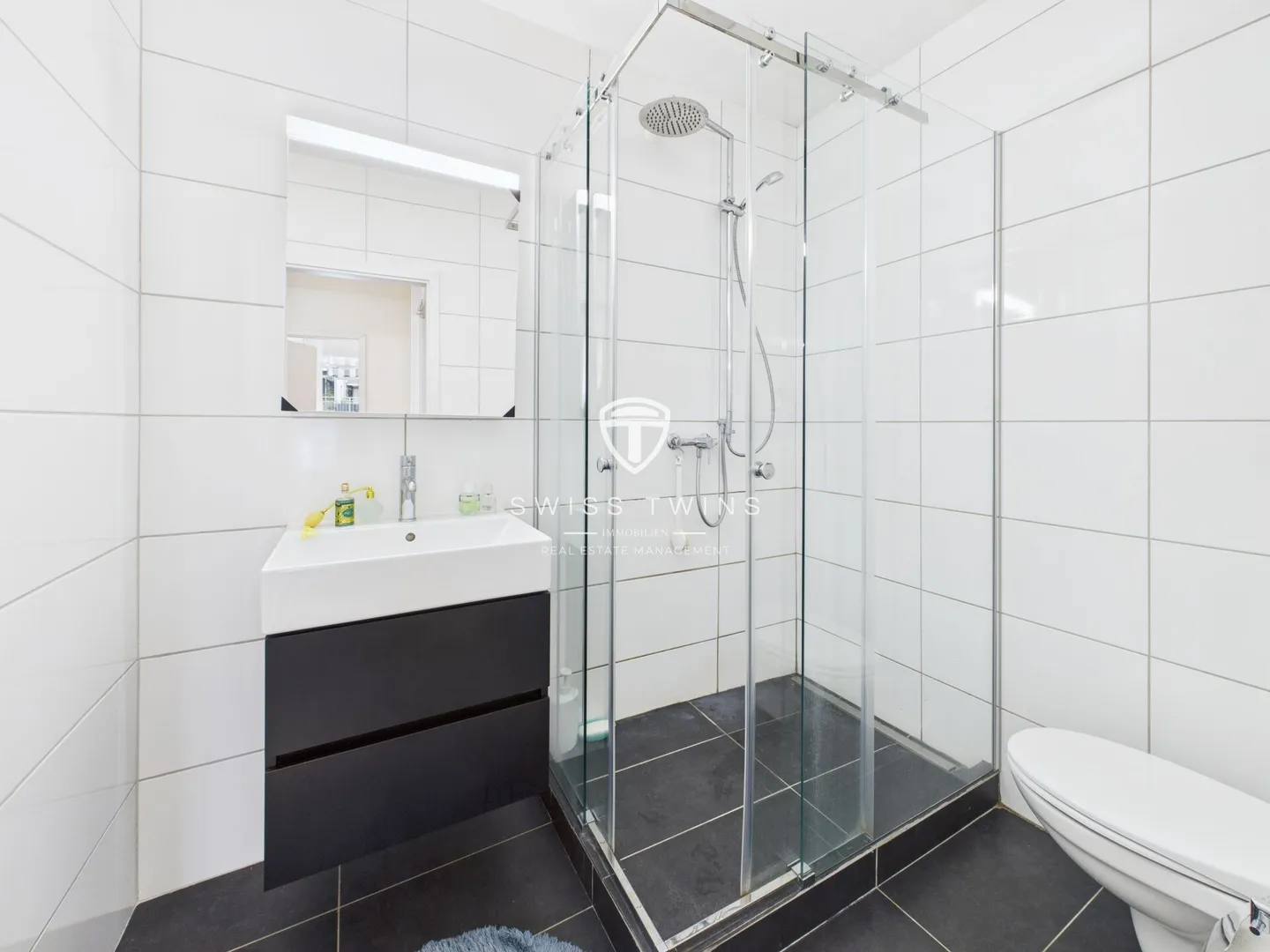 Attractive 3.5-room apartment with balcony and wellness area - Photo 8 of 21