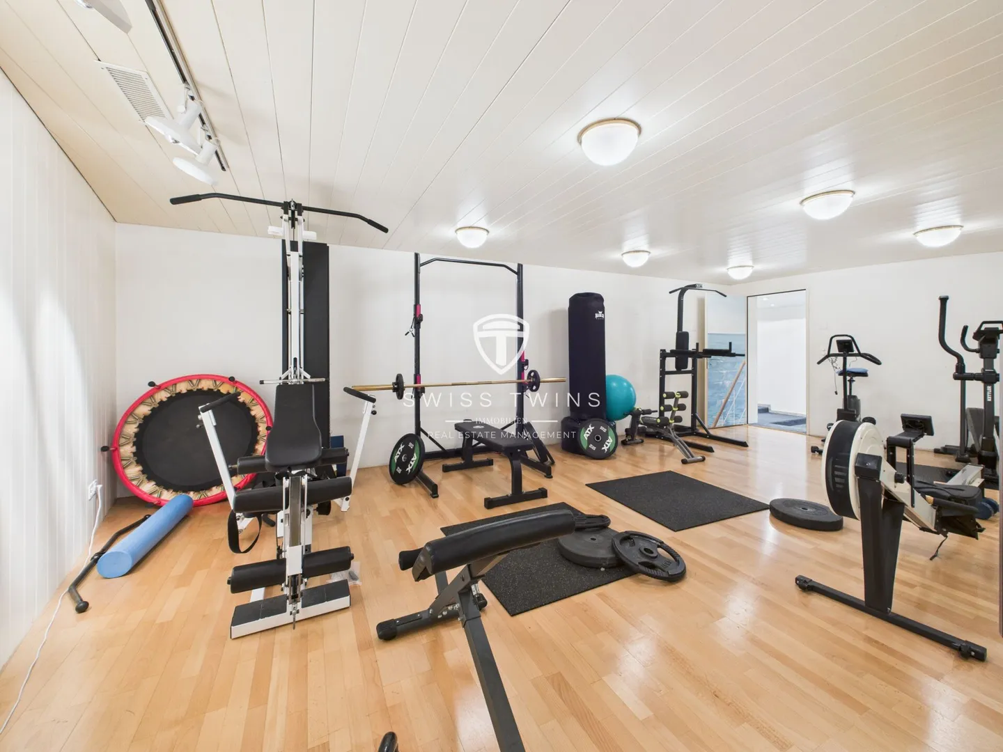 Attractive 3.5-room apartment with balcony and wellness area - Photo 15 of 21